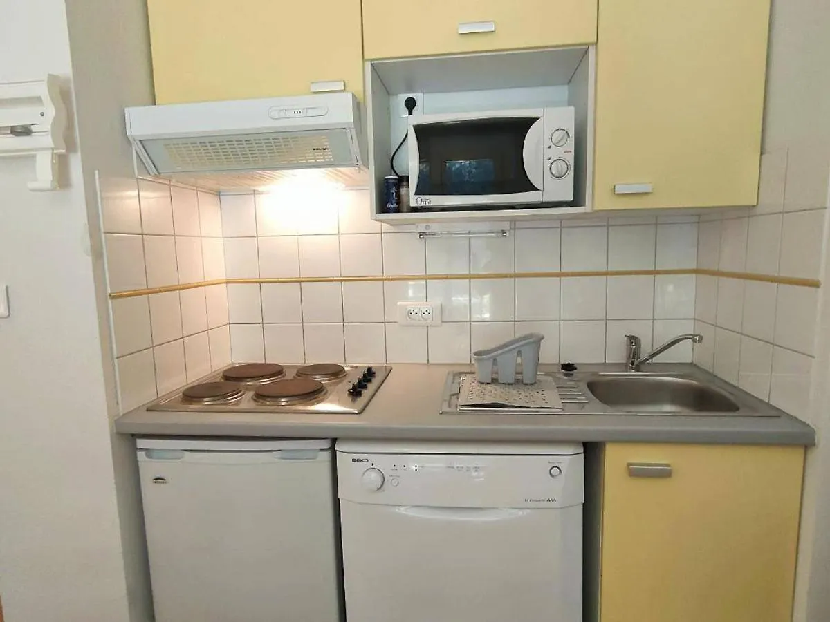 Apartment Appartement Cauterets, 3 Pieces, 6 Personnes - Fr-1-234-250 France