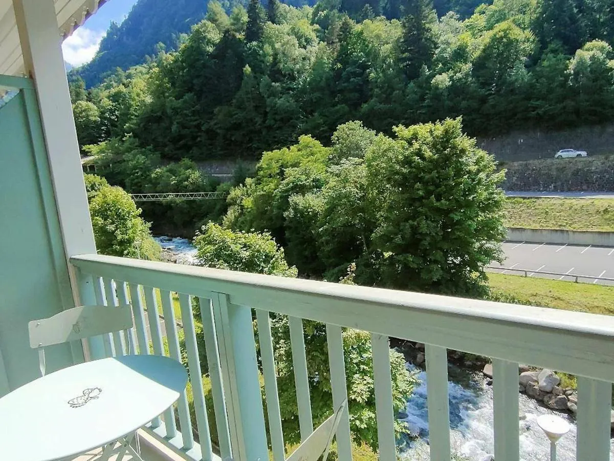 Apartment Appartement Cauterets, 3 Pieces, 6 Personnes - Fr-1-234-250