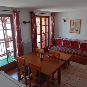 Avec Balcon Dans Résidence Calme Appartement
