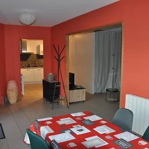 https://la-cadole-de-clem.hotels-rhonealpes.com