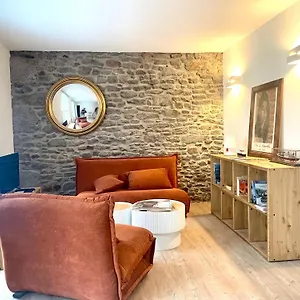 https://ker-latitude-1-vieux.inbrittany.com