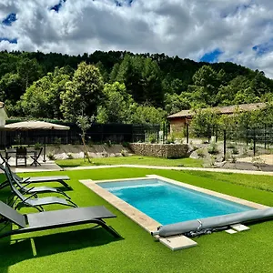 https://les-villas-du-lignon-votre-escapade-en-ardeche-avec.hotels-rhonealpes.com